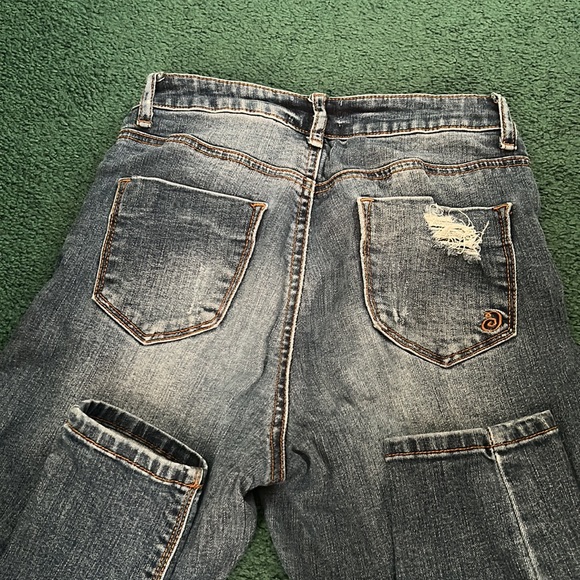 Distressed jeans - Picture 4 of 4